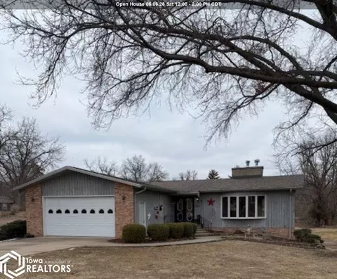 700 Blackhawk St, Burlington, IA 52601