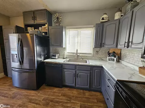 Kitchen - 429 E 3rd St, Glidden, IA 51443 photo 4 of 4