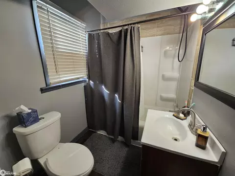 Bath - 429 E 3rd St, Glidden, IA 51443 photo 1 of 5
