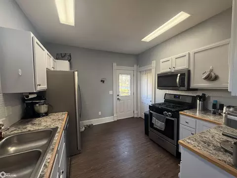 Kitchen - 307 E Orch, Centerville, IA 52544 photo 1 of 4