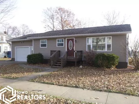 302 N Madison St, Bloomfield, IA 52537
