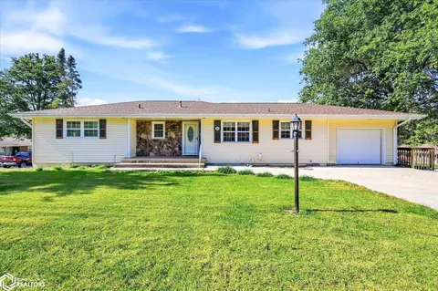 1605 N 8th St, Red Oak, IA 51566
