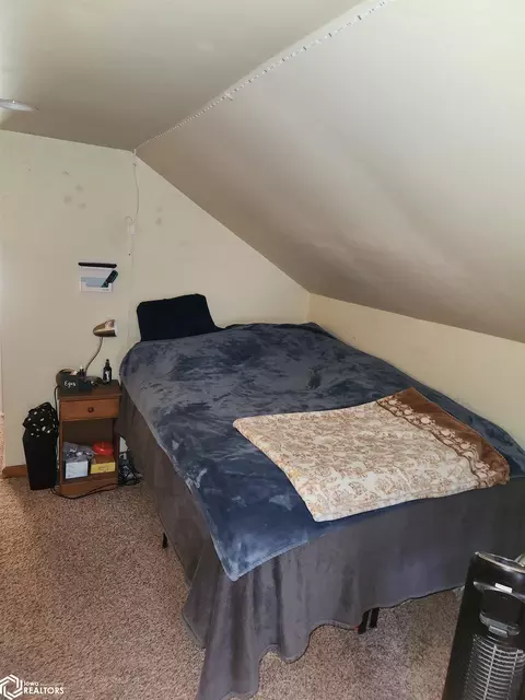 Bedroom - 1010 E Mcgregor, Algona, IA 50511 photo 1 of 2