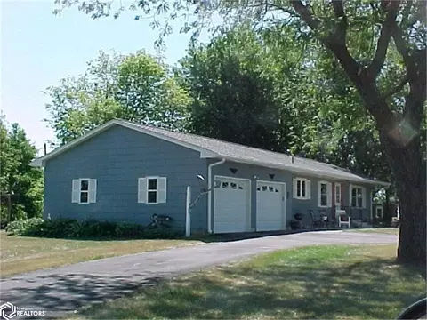 1692 345th Ave, Wever, IA 52658