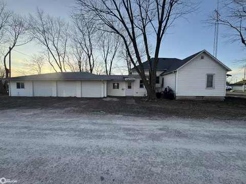 208 E King, Moravia, IA 52571