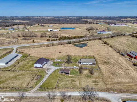 View/Area - 28432 203rd Ave, Cincinnati, IA 52549 photo 5 of 6