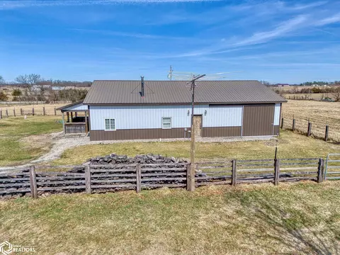 Other - 28432 203rd Ave, Cincinnati, IA 52549 photo 16 of 18