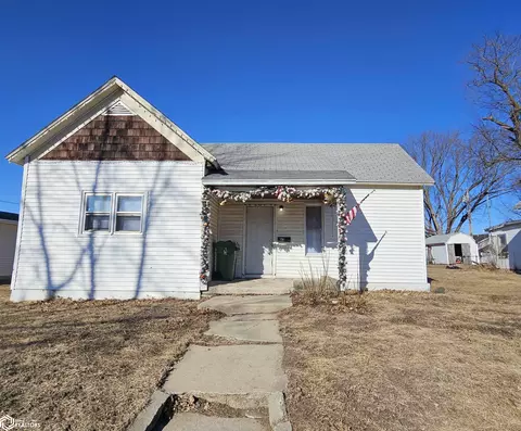 706 W Harrison St, Jefferson, IA 50129