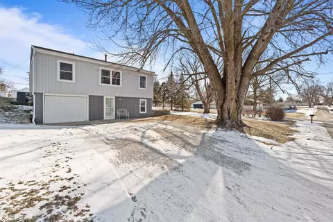 407 2nd Ave, Melbourne, IA 50162
