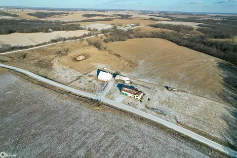 7117 141st Pl, Albia, IA 52531