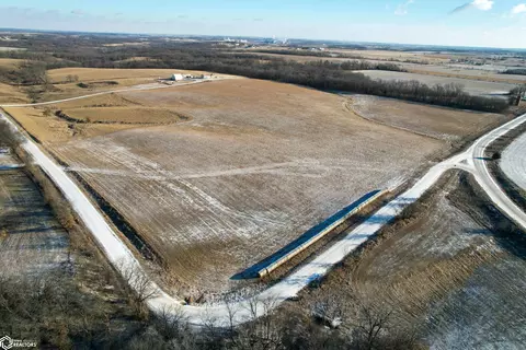 141 St Pl, Albia, IA 52531