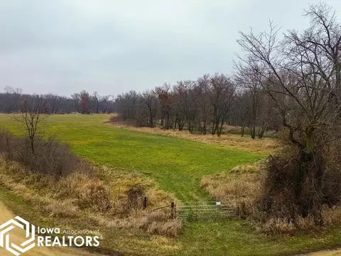 01 215th St, Calamus, IA 52729