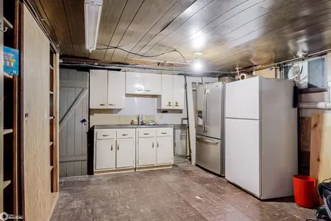 Kitchen - 202 E Thomas St, Avoca, IA 51521 photo 6 of 6