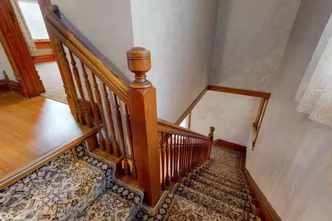 Entry Way - 202 E Thomas St, Avoca, IA 51521 photo 4 of 5