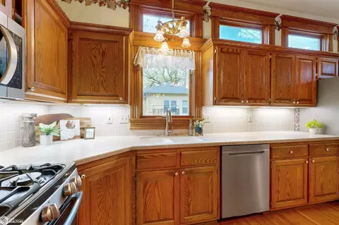 Kitchen - 202 E Thomas St, Avoca, IA 51521 photo 4 of 6