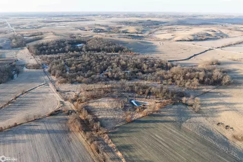 APT wp001 Jasper Avenue, Bloomfield, IA 52537