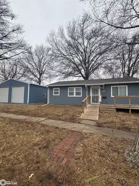 208 N Webster St, Shenandoah, IA 51601