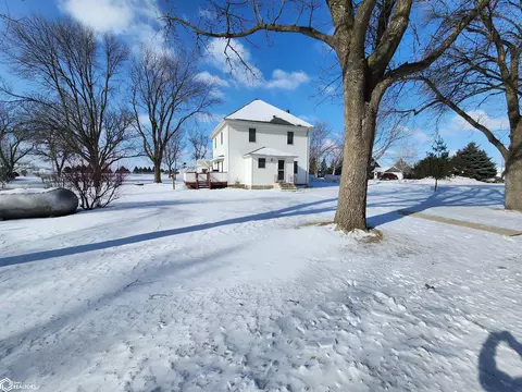 507 4th St NW, Buffalo Center, IA 50424