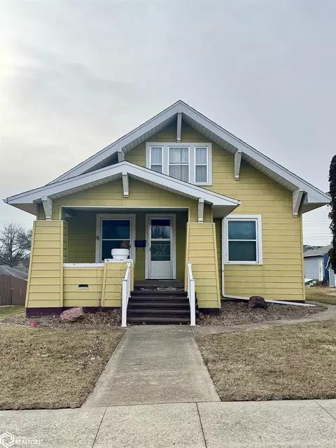 613 Tracy St, Audubon, IA 50025
