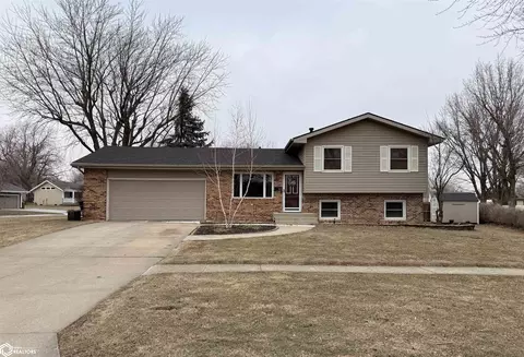2007 N Main St, Carroll, IA 51401