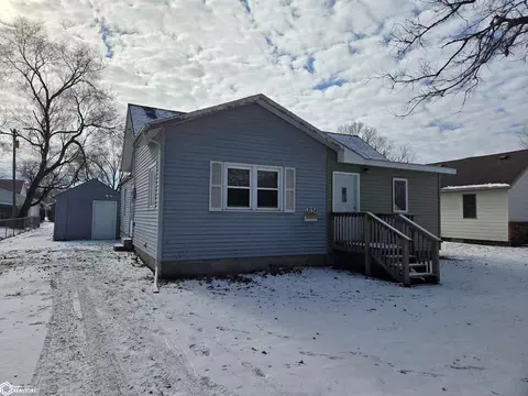 1034 Elm St, Webster City, IA 50595