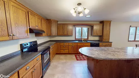 Kitchen - 317 E 1st St, Arthur, IA 51431 photo 4 of 7