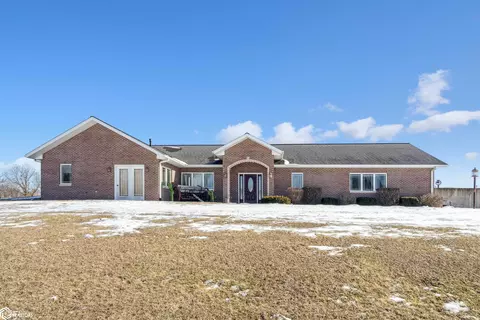 107 Franklin Broadway St, West Point, IA 52656
