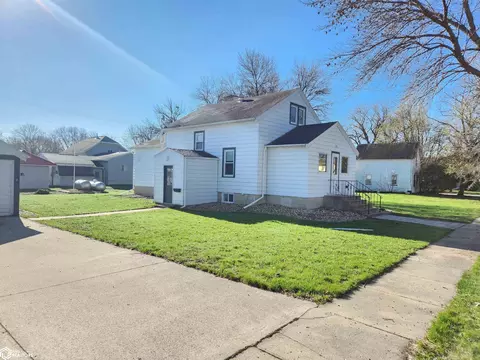 408 N Main St, Buffalo Center, IA 50424