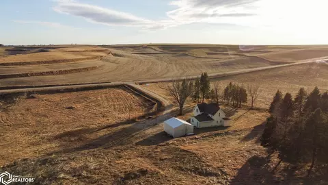 3657 296th St, Persia, IA 51563