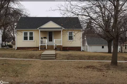 905 Pine St, Atlantic, IA 50022