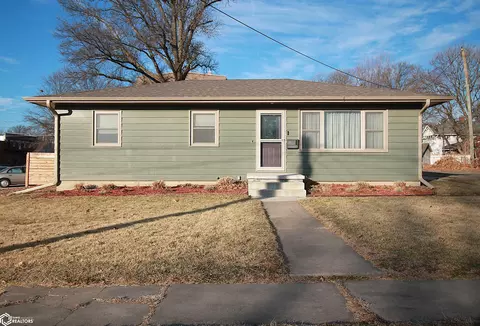 308 N 15th St, Clarinda, IA 51632