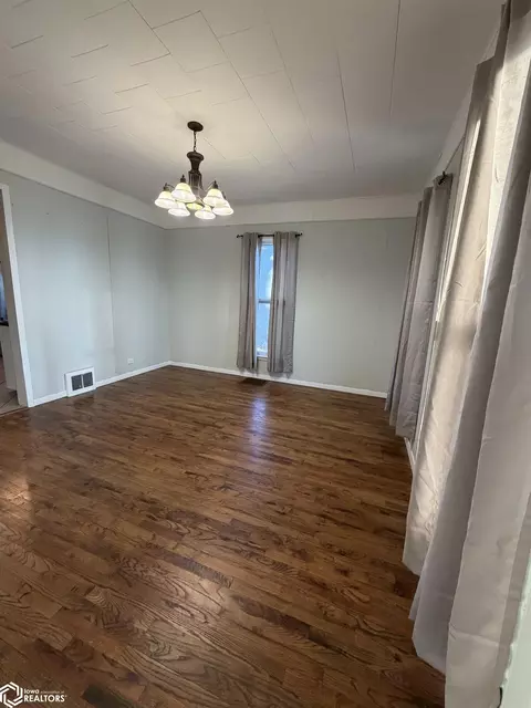 803 W Walnut St, Eldon, IA 52554 photo 13