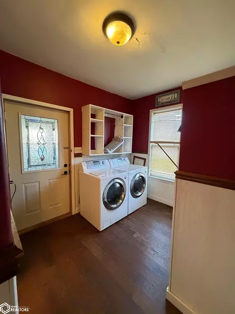 803 W Walnut St, Eldon, IA 52554 photo 8