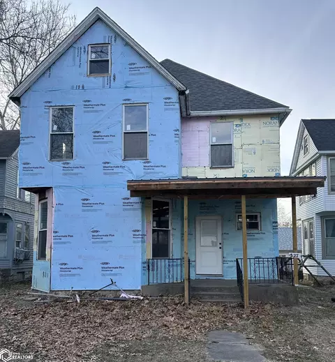 527 Summer St, Burlington, IA 52601