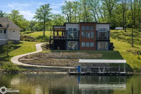 3126 Big Bend Rd, Ellston, IA 50074