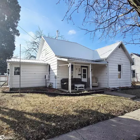 604 C Ave W, Oskaloosa, IA 52577