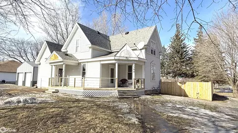 504 5th St, Kensett, IA 50448