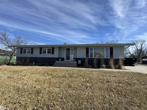 1915 Drake Ave, Centerville, IA 52544