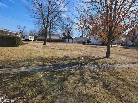 502 S White St, Mount Pleasant, IA 52641