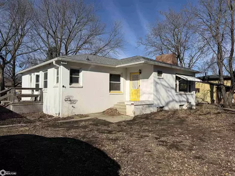 808 8th St N, Humboldt, IA 50548