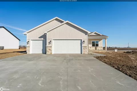 1107 Nevada St, Nevada, IA 50201