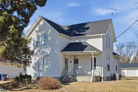 301 State St, Hartwick, IA 52232