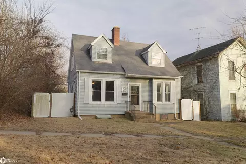 204 Marietta St, Burlington, IA 52601