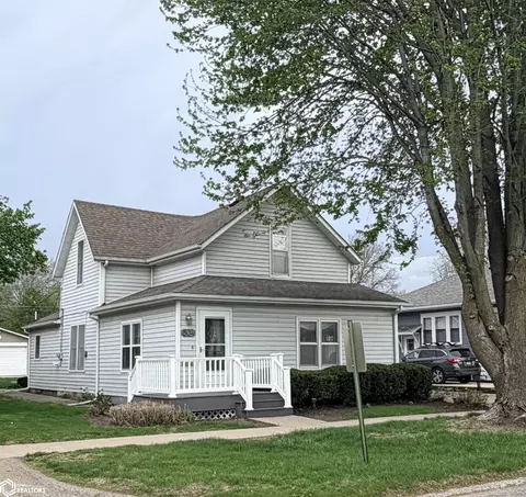804 S 4th St, Fairfield, IA 52556