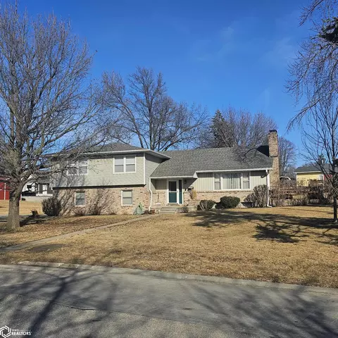 1101 N Walnut St, Creston, IA 50801