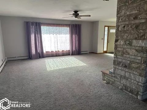 Living - 14142 524th St, Centerville, IA 52544 photo 1 of 5