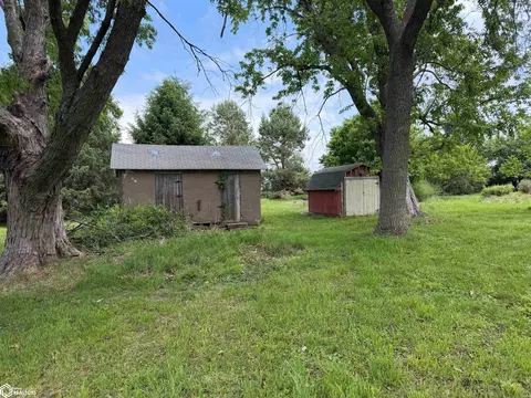 Exterior - 14142 524th St, Centerville, IA 52544 photo 6 of 7