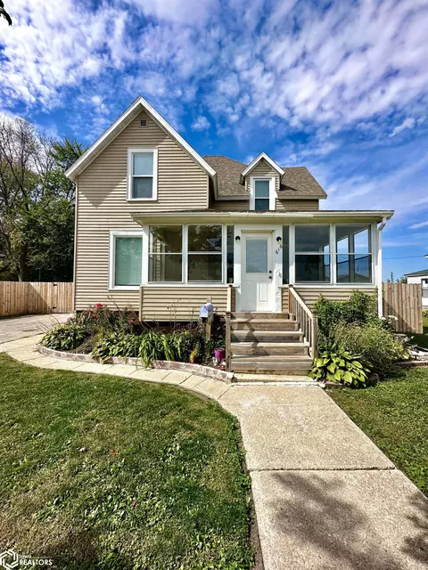 616 S President Ave, Mason City, IA 50401