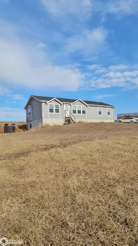 11610 Hill Blvd, Drakesville, IA 52552