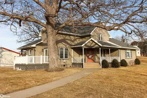 2271 Wagon Rd, Panora, IA 50216